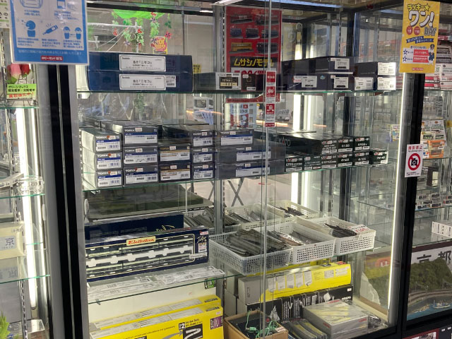 店頭ショーケース