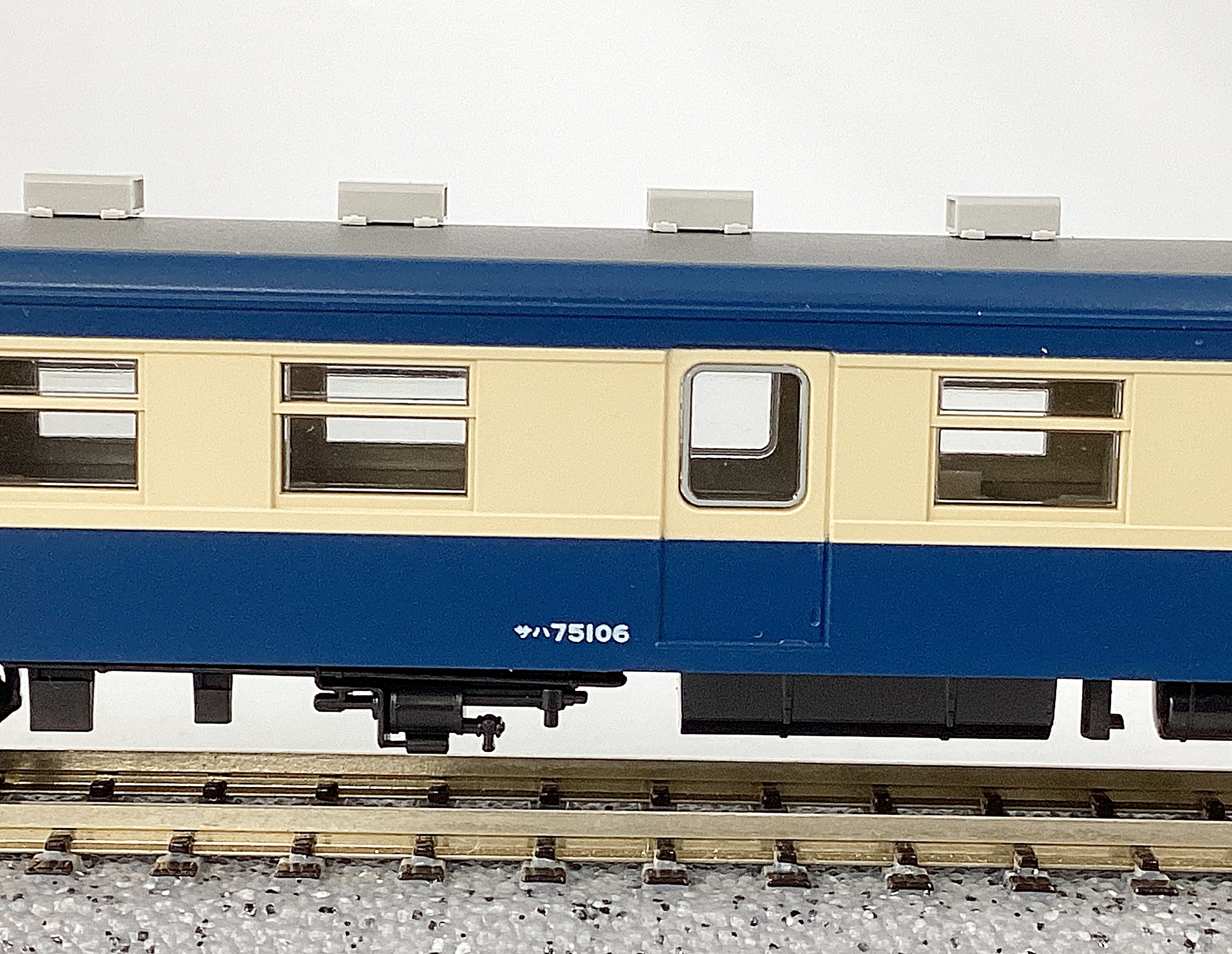 ukr0040392c