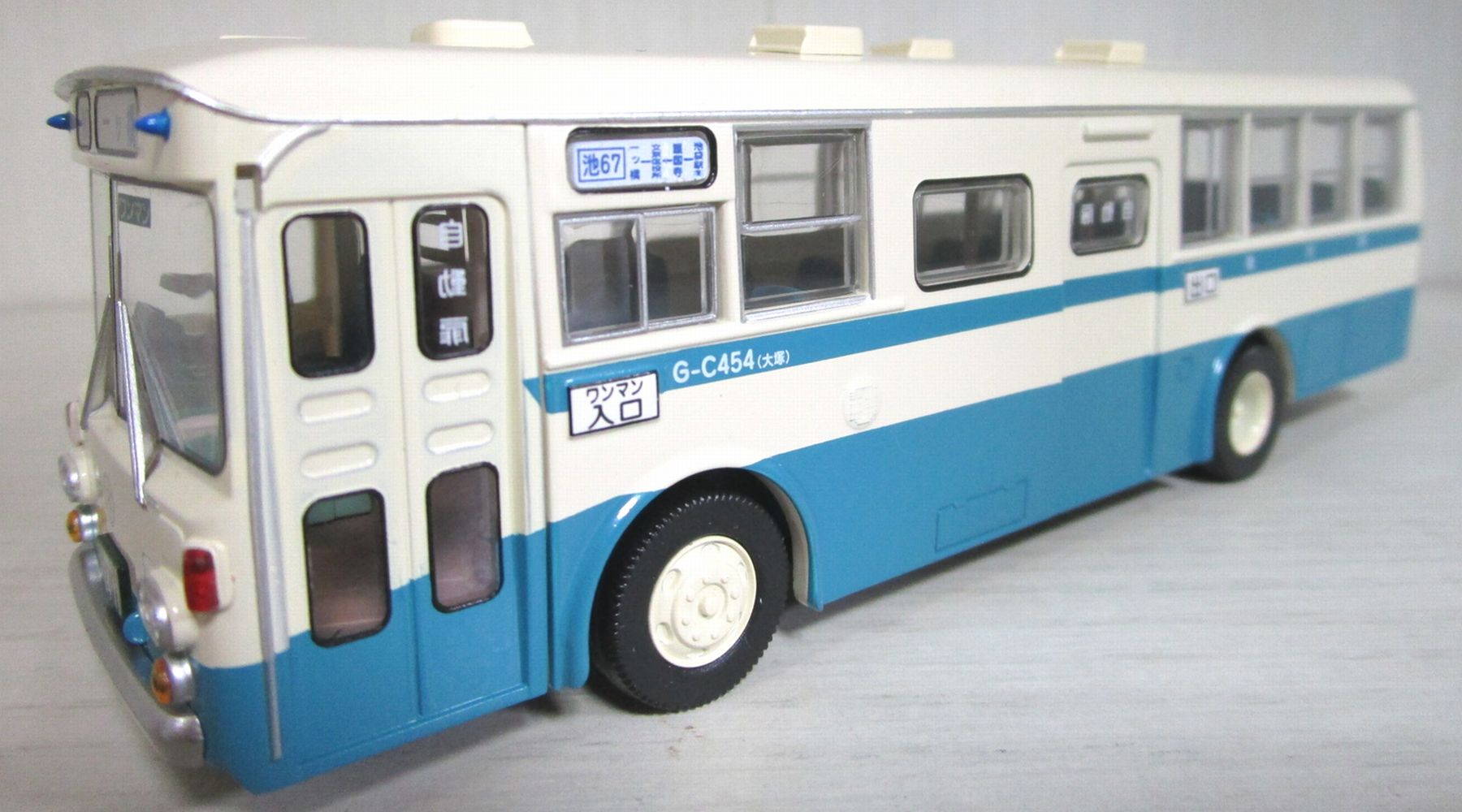 トミカリミテッドヴィンテージネオ いすゞBU04型バス東京都交通局LV-N09d
