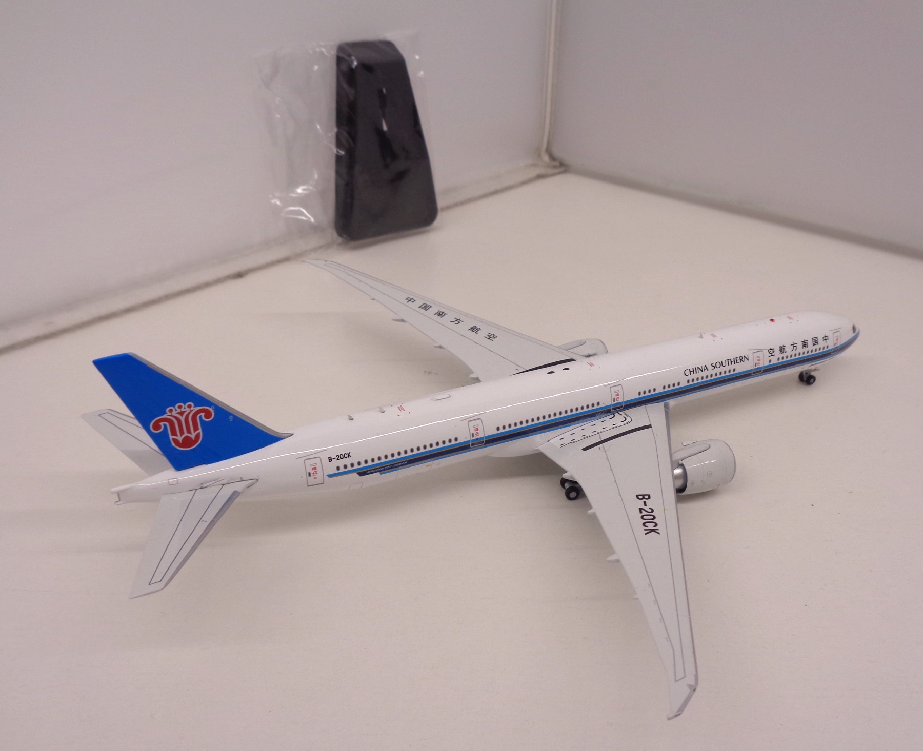 目玉送料無料 【新着】イースタン航空 A330 航空機 飛行機モデル A330 目玉送料無料 【新着】イースタン航空 A330 航空機 飛行機モデル A330