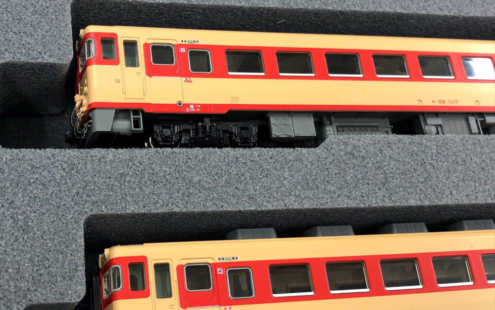 公式]鉄道模型(10-1600キハ58系 (パノラミックウインドウ) 4両セット 