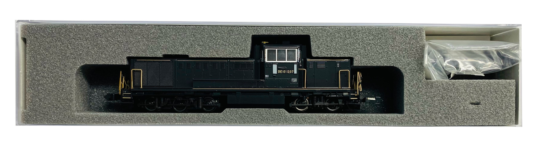 KATO  7011-４　ＤＥ１０　JR九州仕様２両　重連用タイヤなし台車付 KATO 7011-4 DE10 JR九州仕様2両 重連用タイヤなし台車付 公式]