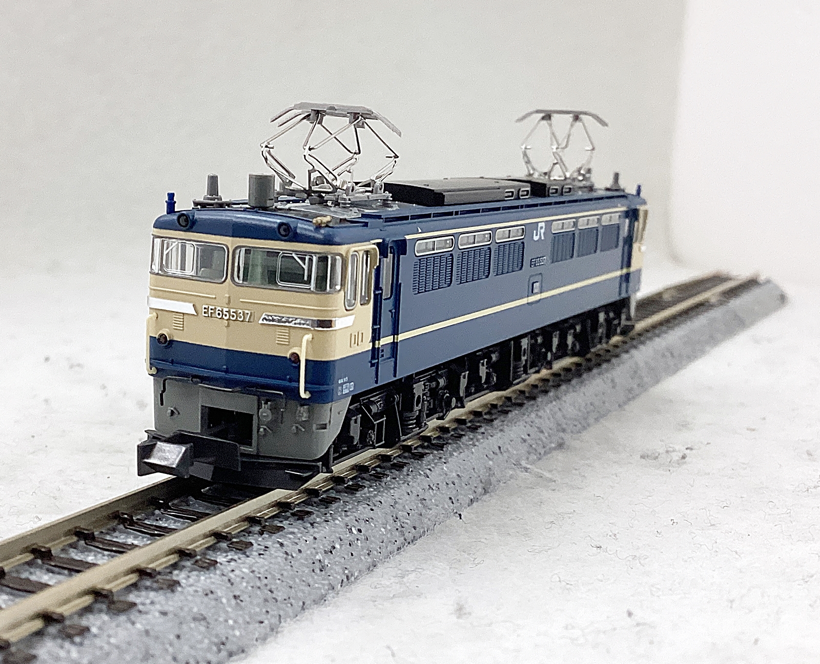 ukr0027897b