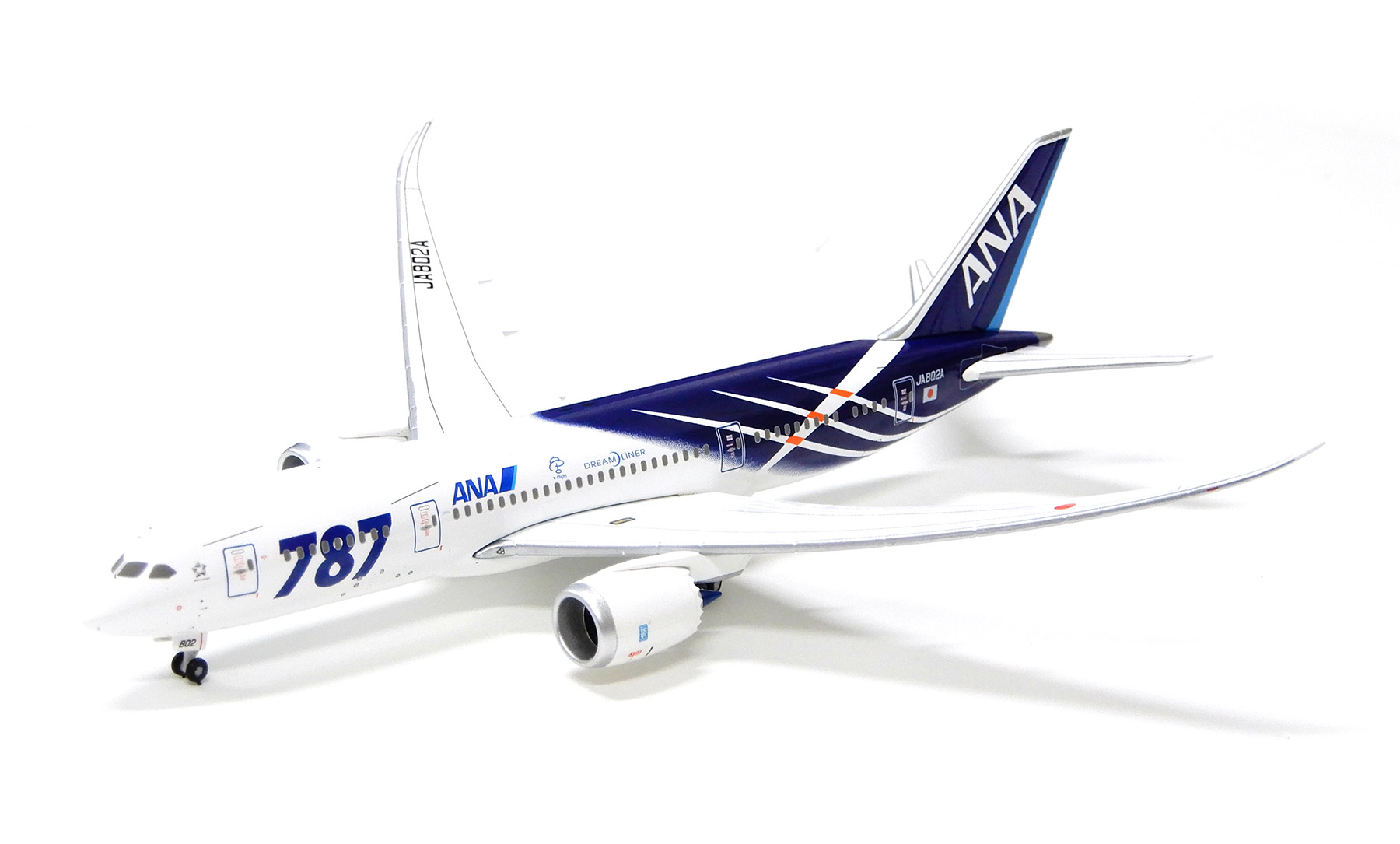 公式]TOY(ANA B787-8 Special Marking 主翼空中姿勢 JA802A)商品詳細