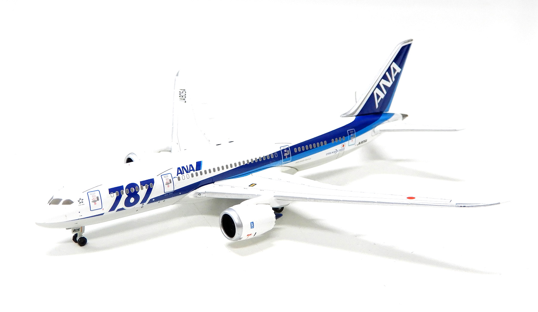 全日空商事製 1/200 ANA B787-8 JA805A 完成品 NH40115 全日空商事特注品 ANA B787-8 JA805A 787ロゴ 1:400 完売しま