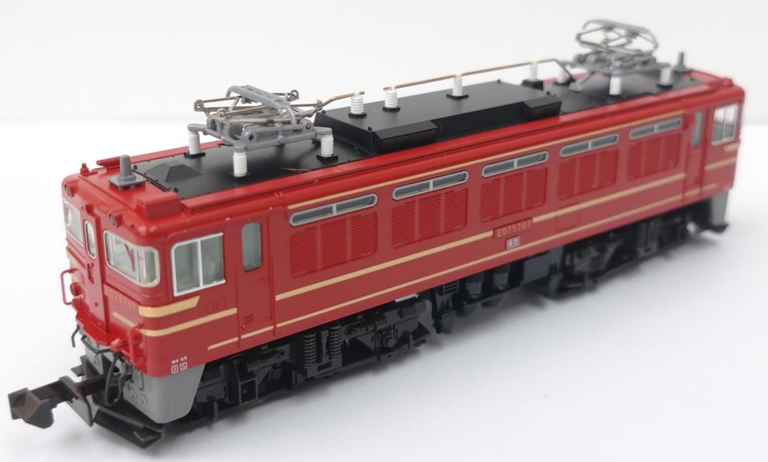 公式]鉄道模型(3075-6ED75-700前期形 オリエントサルーン色)商品詳細