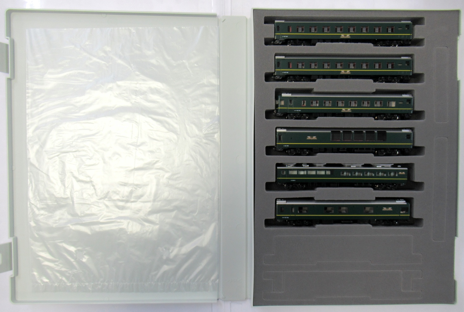 公式]鉄道模型(97903JR EF81・24系 (トワイライトエクスプレス登場時