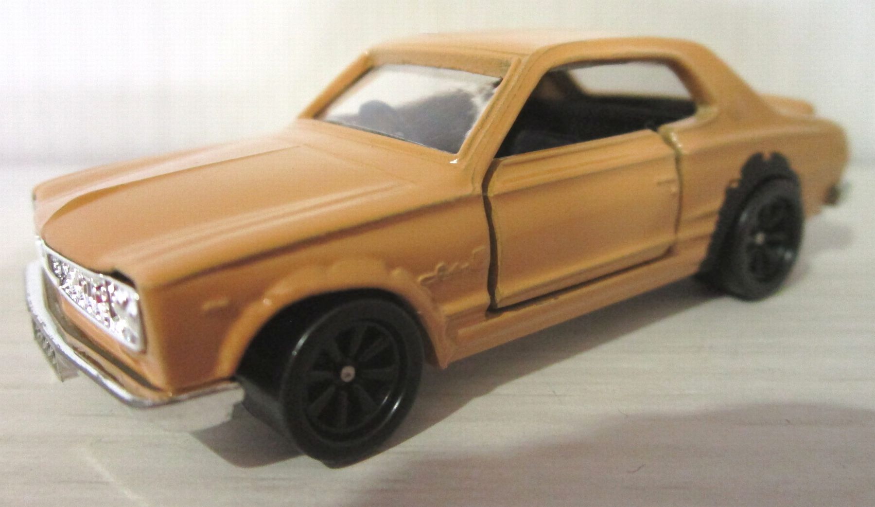 tht0001906-2.JPG