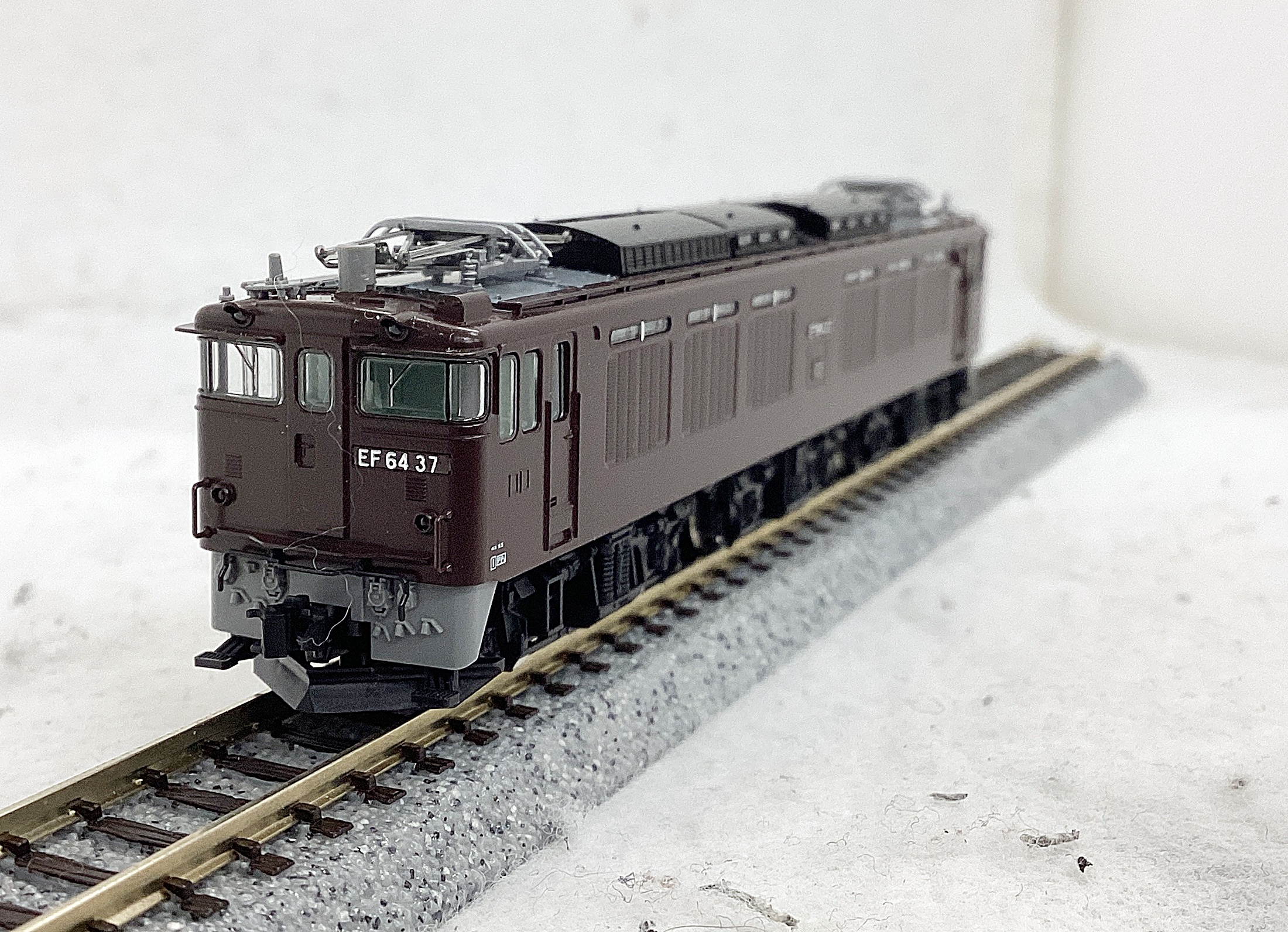 公式]鉄道模型(9118JR EF64-0形 電気機関車 (37号機・茶色))商品詳細