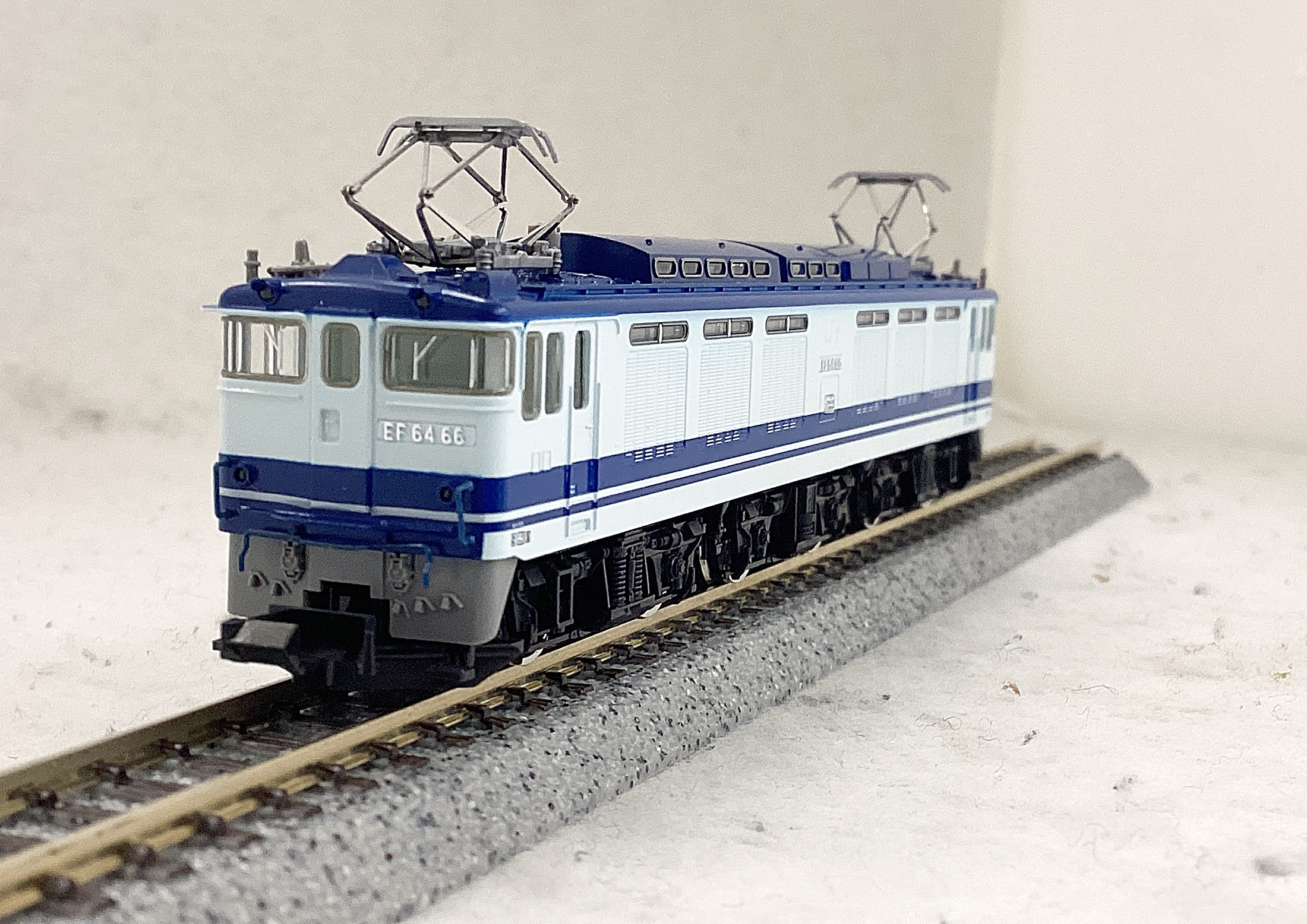 公式]鉄道模型(9192JR EF64-0形 電気機関車 (66号機・ユーロライナー色