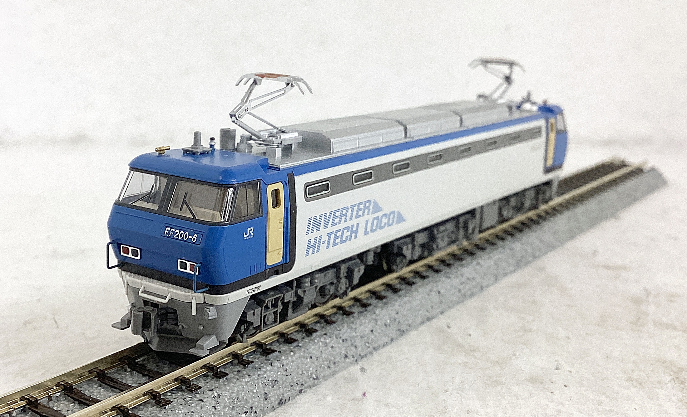 公式]鉄道模型(3036-2EF200 (登場時塗装))商品詳細｜KATO(カトー