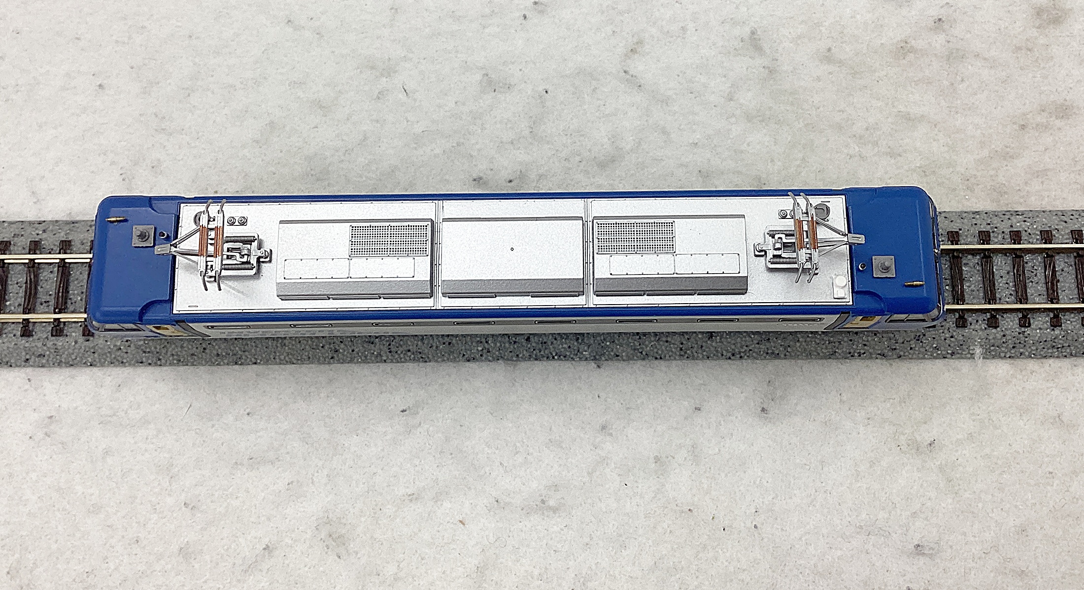 本日まで出品　カトー3036-2EF200 登場時塗装 パーツ未使用 本日まで出品 カトー3036-2EF200 登場時塗装 パーツ未使用 公式]鉄道