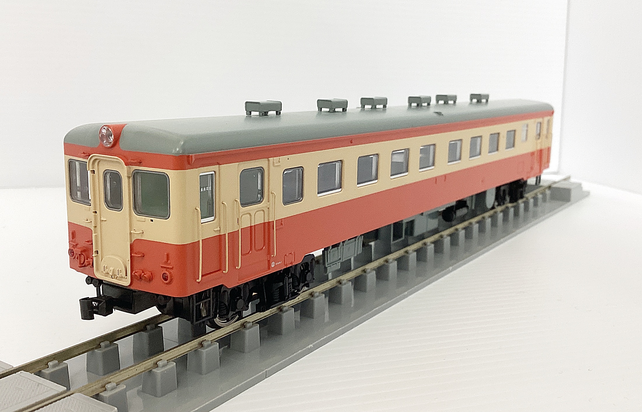 ukr0033821b