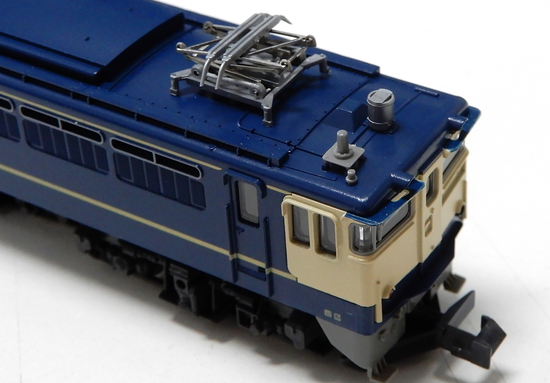 公式]鉄道模型(3035-1EF65 1000 一般色)商品詳細｜KATO(カトー