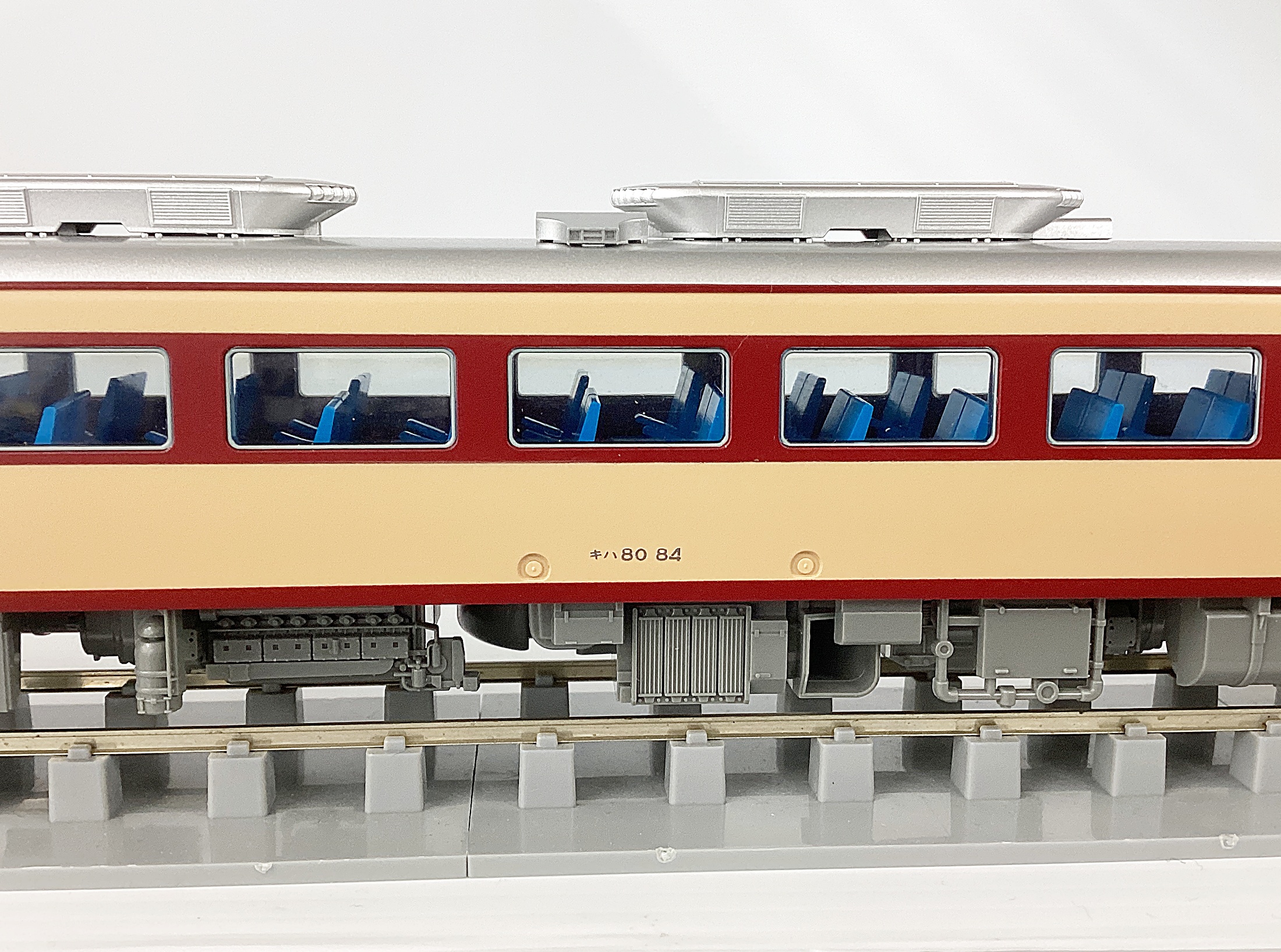 ukr0036304c