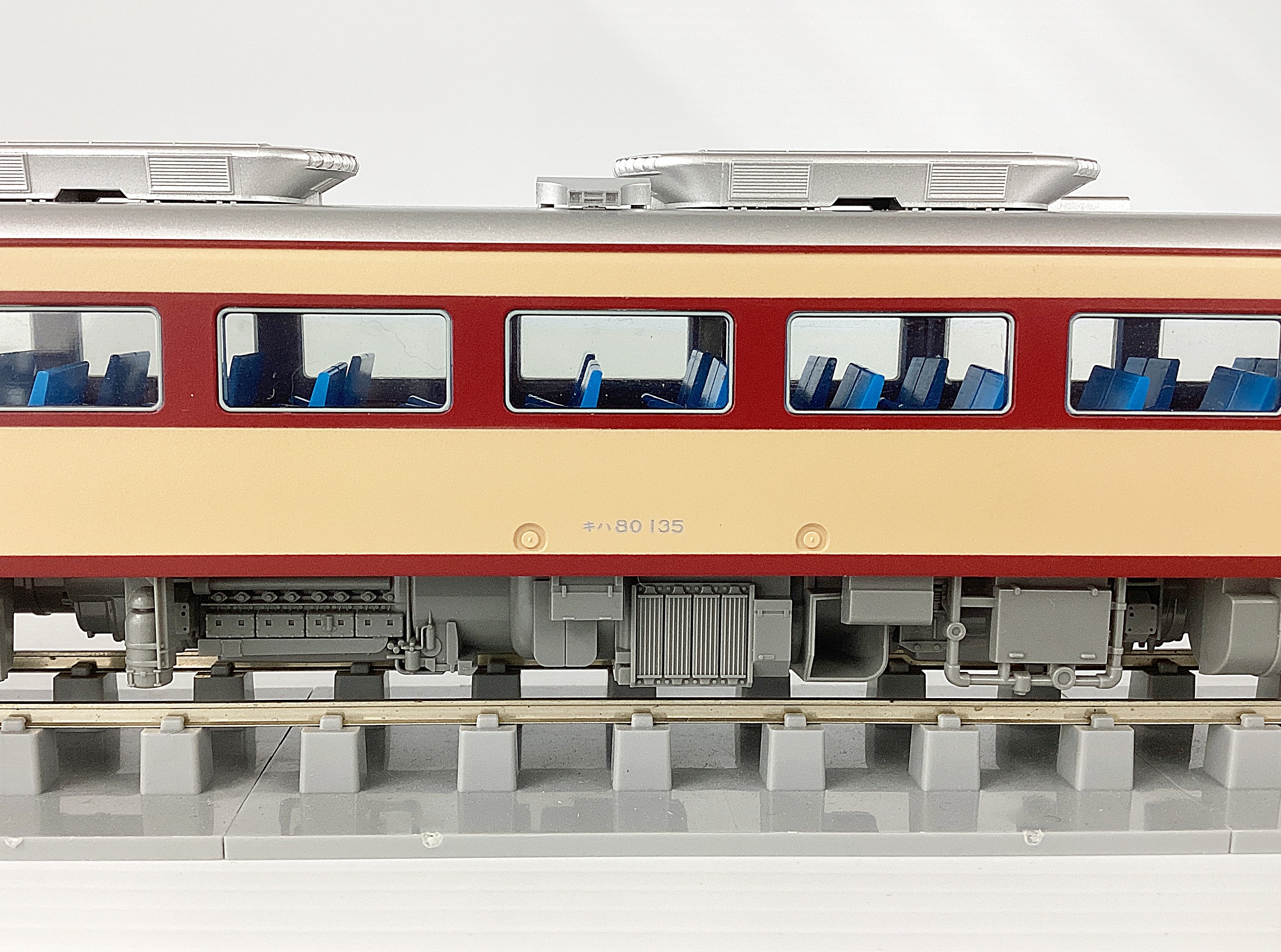 ukr0036305c