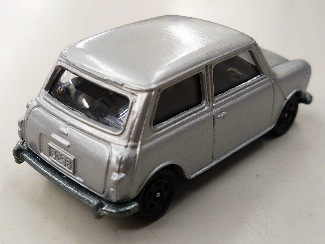 ukt0010409-5.JPG