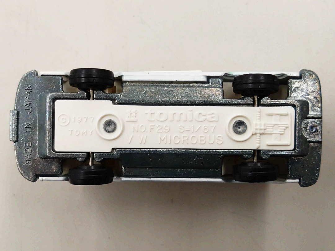 ukt0010501-6.JPG