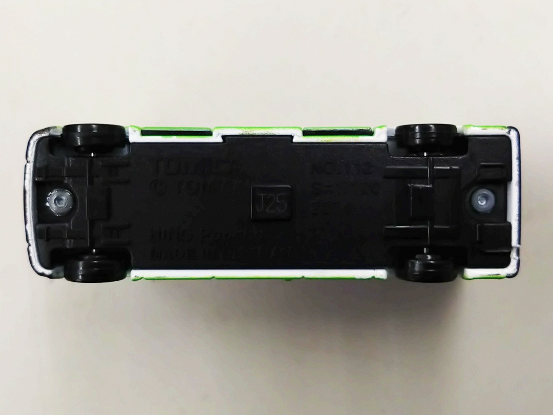 ukt0010831-5.JPG
