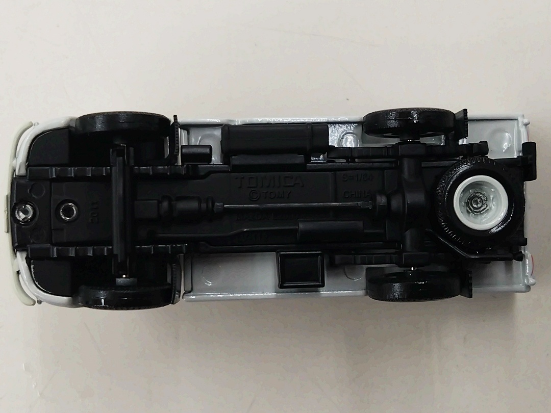 ukt0010851-6.JPG