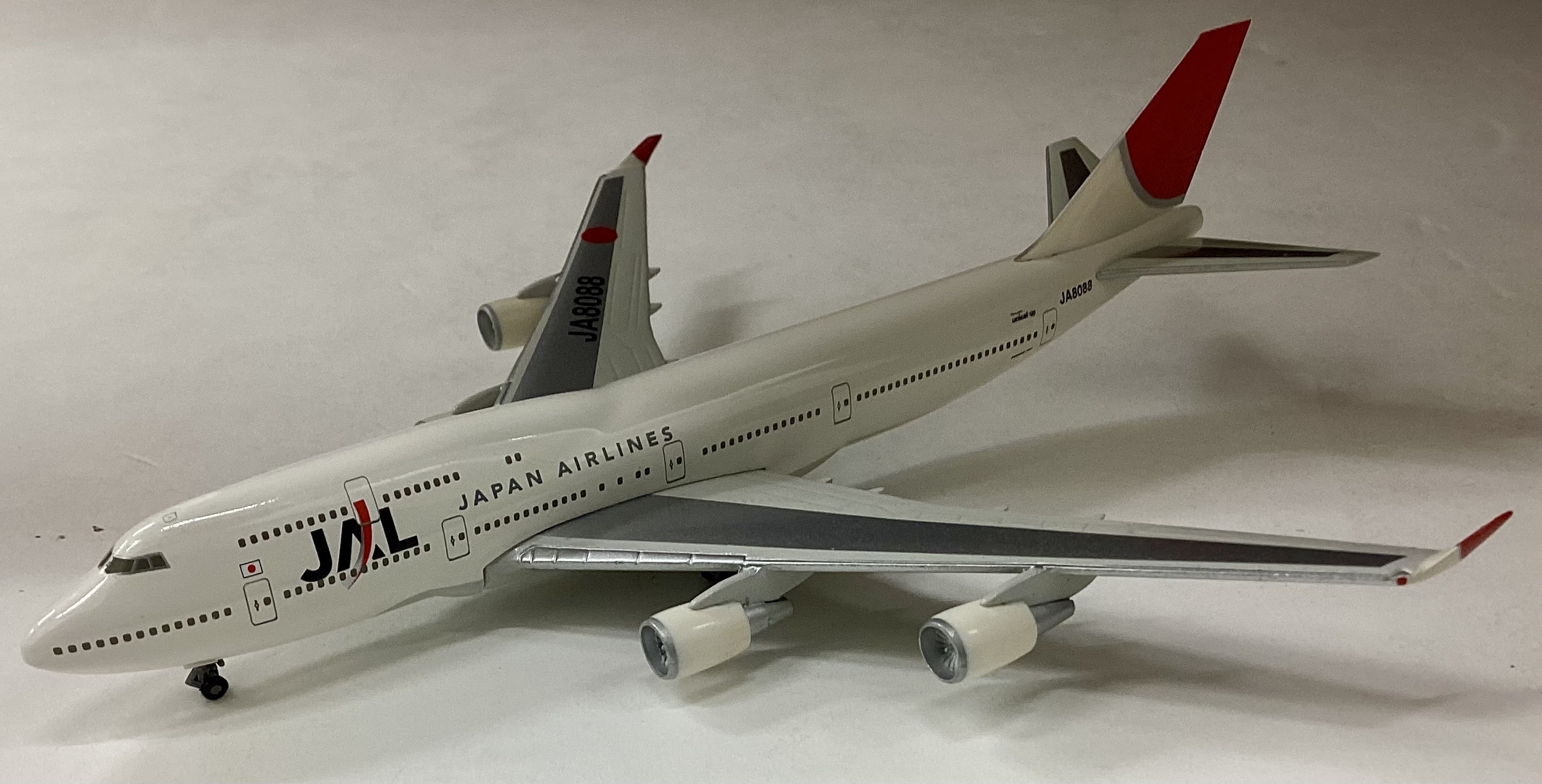 公式]TOY(JAL Boeing 747-400 #JA8088)商品詳細｜herpa(ヘルパ)｜ホビーランドぽち