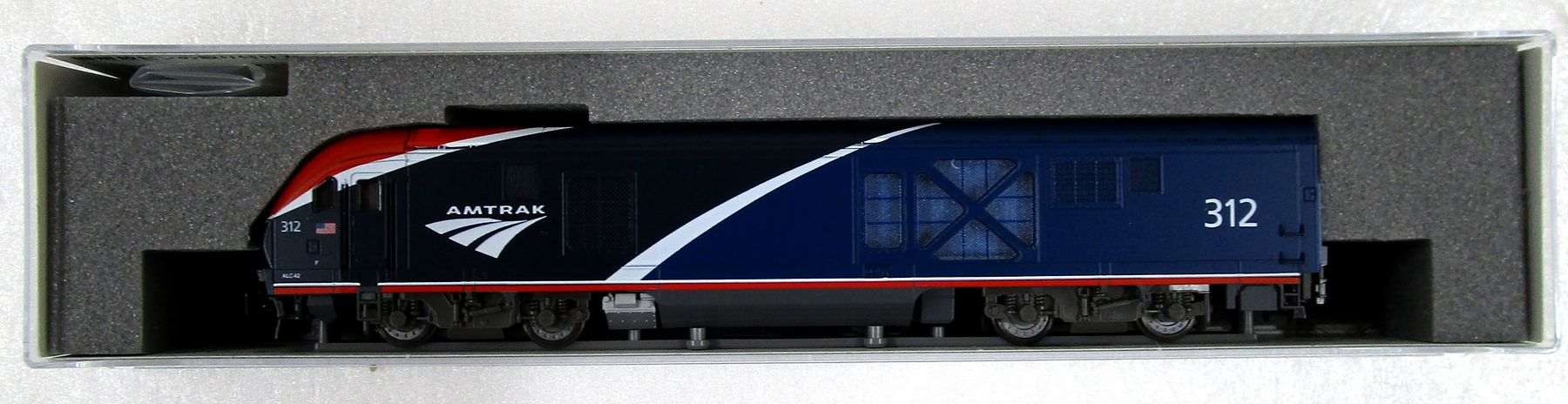 公式]鉄道模型(17736-LALC-42 チャージャー アムトラック フェーズVII ...