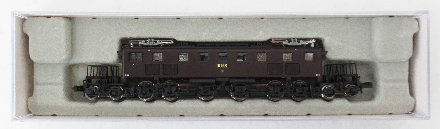 A2601 EF18-32